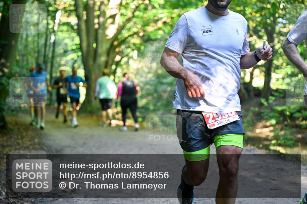 28.09.2025 - 33. Volkslauf durch das schöne Alstertal Dr. Thomas Lammeyer http://msf.ph/oto/8954856 28.09.2025 10:39:58 Laufen 2990 meine-sportfotos.de