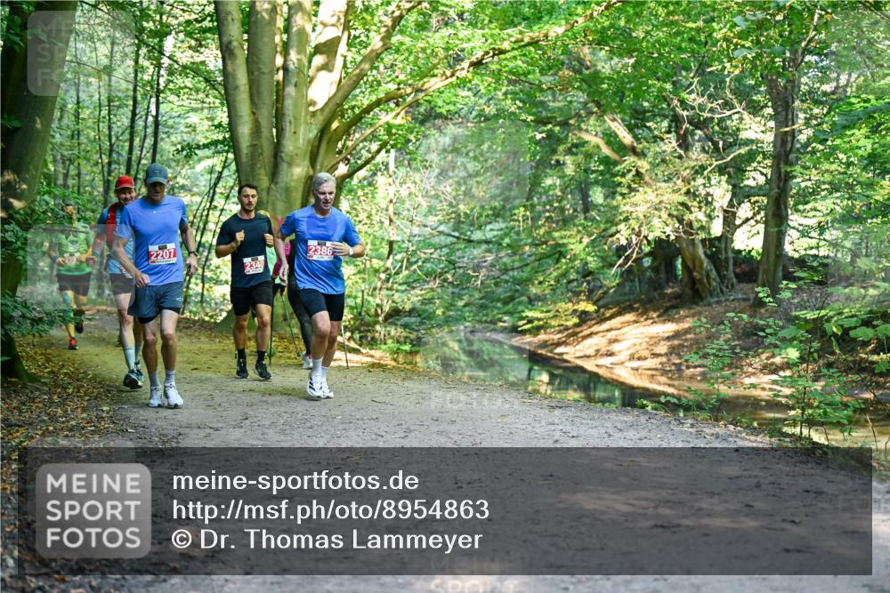 28.09.2025 - 33. Volkslauf durch das schöne Alstertal Dr. Thomas Lammeyer http://msf.ph/oto/8954863 28.09.2025 10:40:00 Laufen 2207, 2386, 2340 meine-sportfotos.de