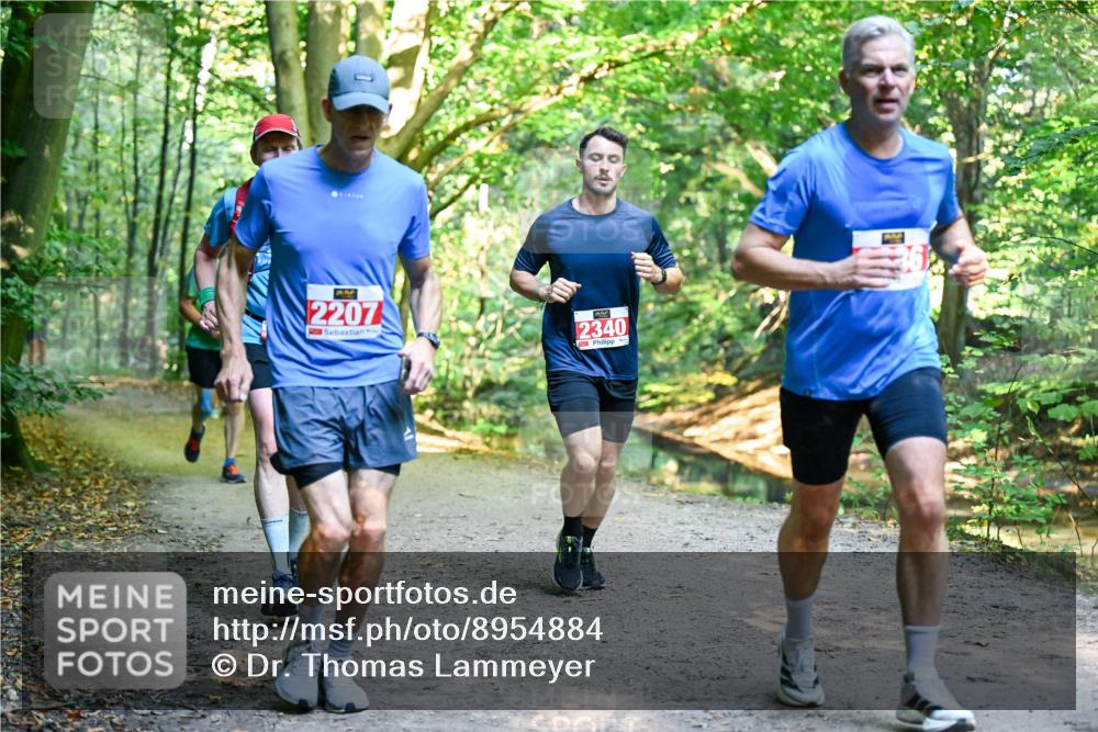 28.09.2025 - 33. Volkslauf durch das schöne Alstertal Dr. Thomas Lammeyer http://msf.ph/oto/8954884 28.09.2025 10:40:03 Laufen 2207, 2340 meine-sportfotos.de