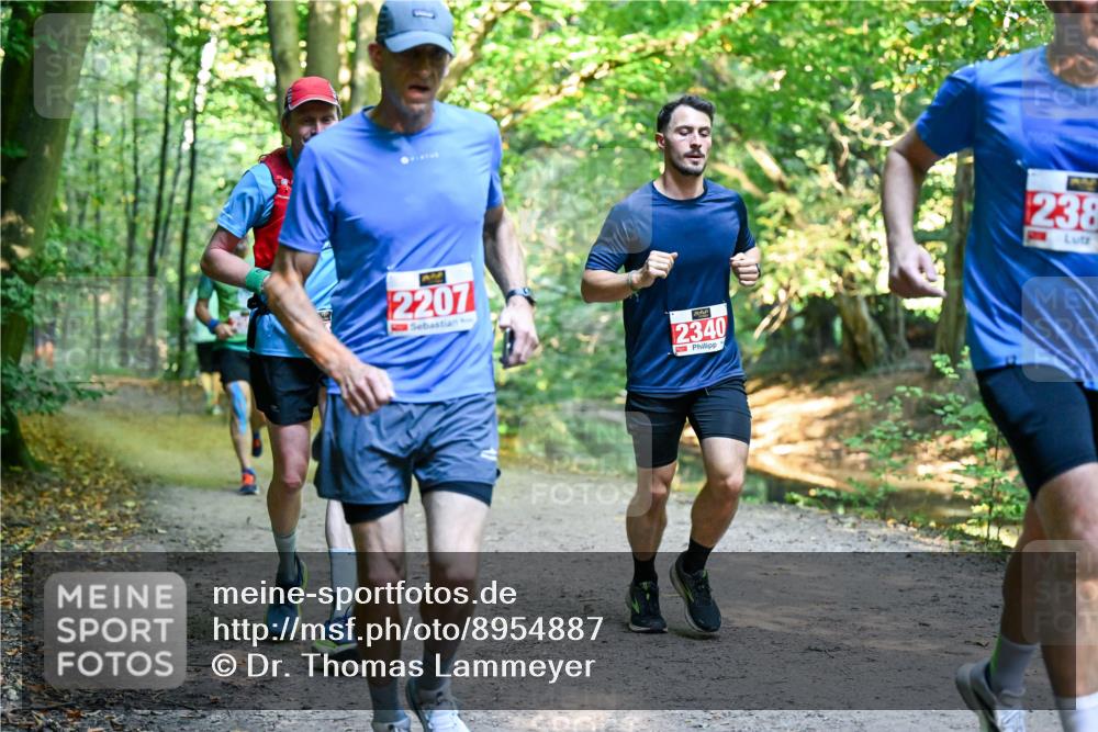 28.09.2025 - 33. Volkslauf durch das schöne Alstertal Dr. Thomas Lammeyer http://msf.ph/oto/8954887 28.09.2025 10:40:03 Laufen 2207, 2340, 238 meine-sportfotos.de