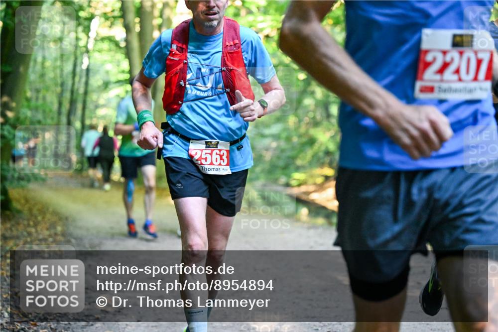 28.09.2025 - 33. Volkslauf durch das schöne Alstertal Dr. Thomas Lammeyer http://msf.ph/oto/8954894 28.09.2025 10:40:04 Laufen 2563, 2207 meine-sportfotos.de