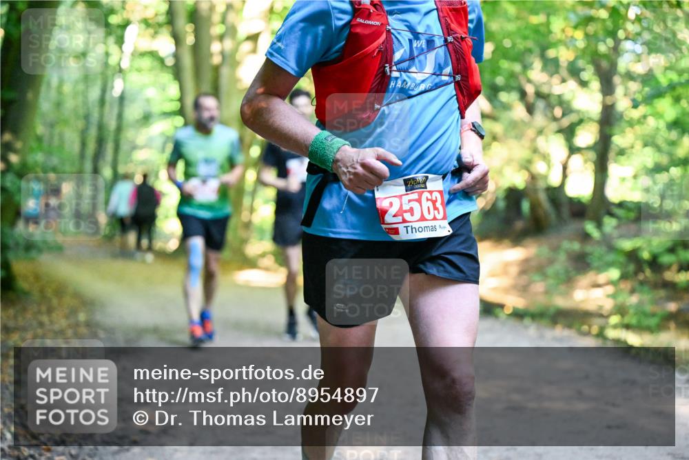 28.09.2025 - 33. Volkslauf durch das schöne Alstertal Dr. Thomas Lammeyer http://msf.ph/oto/8954897 28.09.2025 10:40:04 Laufen 2563 meine-sportfotos.de
