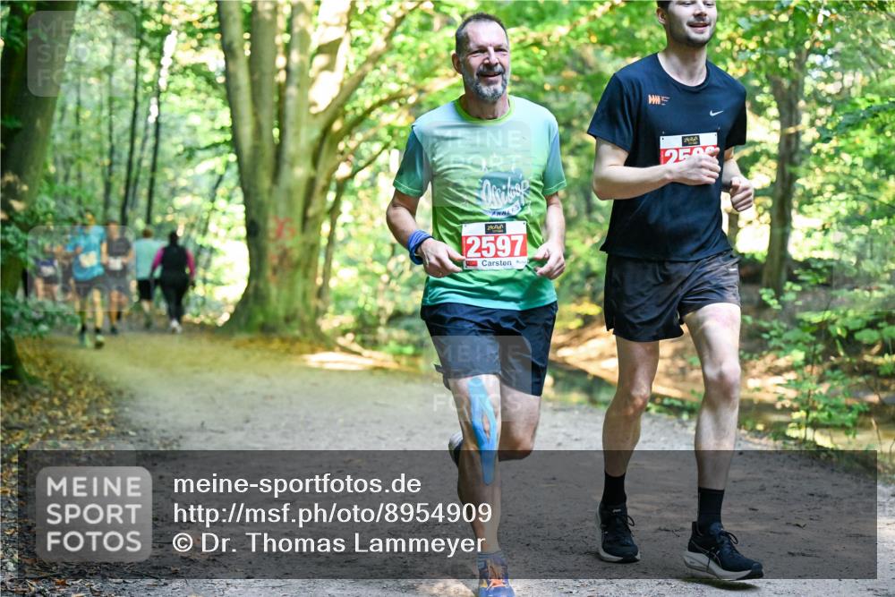 28.09.2025 - 33. Volkslauf durch das schöne Alstertal Dr. Thomas Lammeyer http://msf.ph/oto/8954909 28.09.2025 10:40:06 Laufen 2597, 12583 meine-sportfotos.de