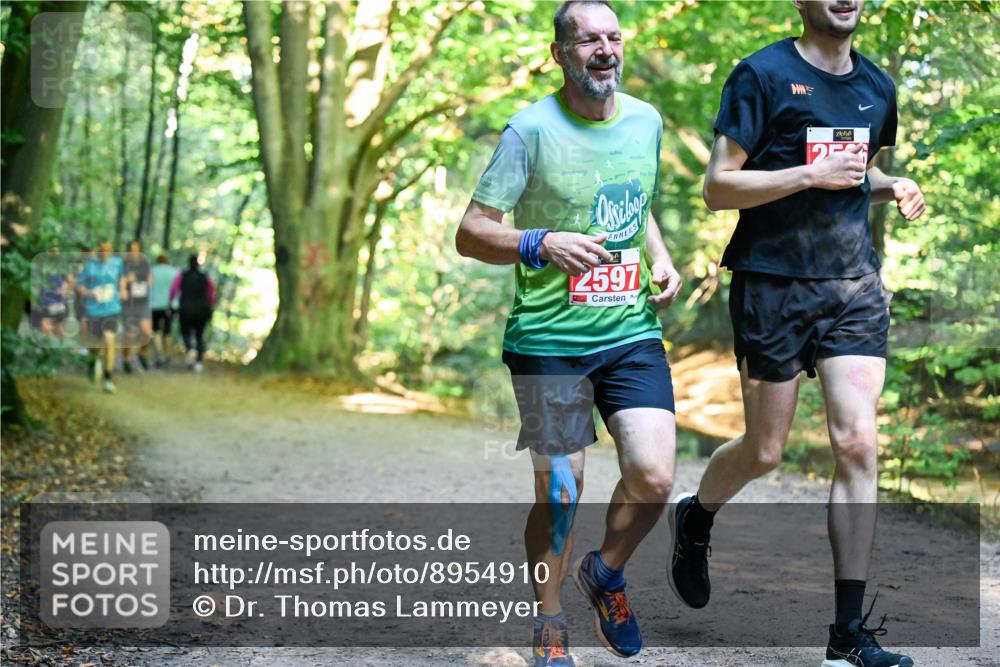 28.09.2025 - 33. Volkslauf durch das schöne Alstertal Dr. Thomas Lammeyer http://msf.ph/oto/8954910 28.09.2025 10:40:06 Laufen 125, 2597 meine-sportfotos.de