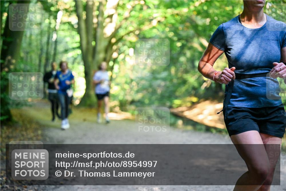 28.09.2025 - 33. Volkslauf durch das schöne Alstertal Dr. Thomas Lammeyer http://msf.ph/oto/8954997 28.09.2025 10:40:25 Laufen  meine-sportfotos.de