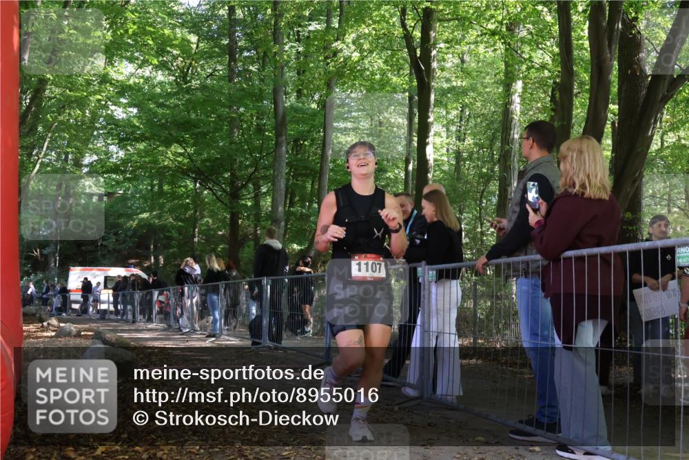 28.09.2025 - 33. Volkslauf durch das schöne Alstertal Strokosch-Dieckow http://msf.ph/oto/8955016 28.09.2025 12:44:55 Ziel 1107 meine-sportfotos.de