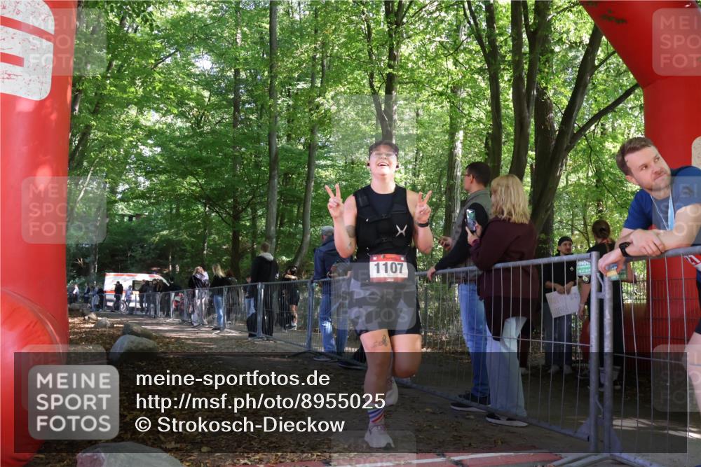28.09.2025 - 33. Volkslauf durch das schöne Alstertal Strokosch-Dieckow http://msf.ph/oto/8955025 28.09.2025 12:44:56 Ziel  meine-sportfotos.de