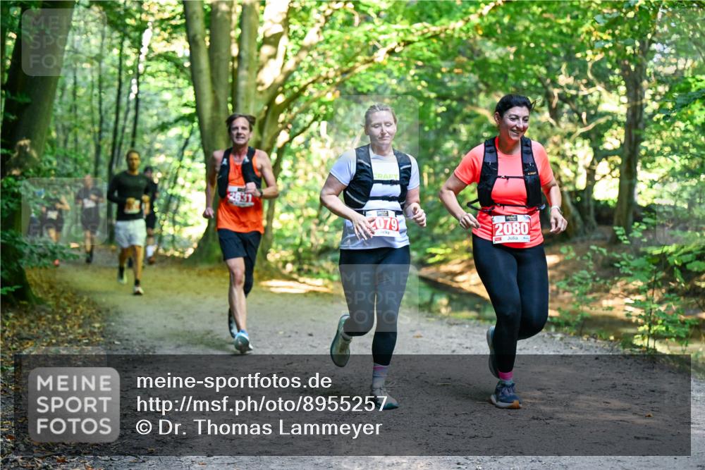 28.09.2025 - 33. Volkslauf durch das schöne Alstertal Dr. Thomas Lammeyer http://msf.ph/oto/8955257 28.09.2025 10:41:09 Laufen 079, 2080 meine-sportfotos.de