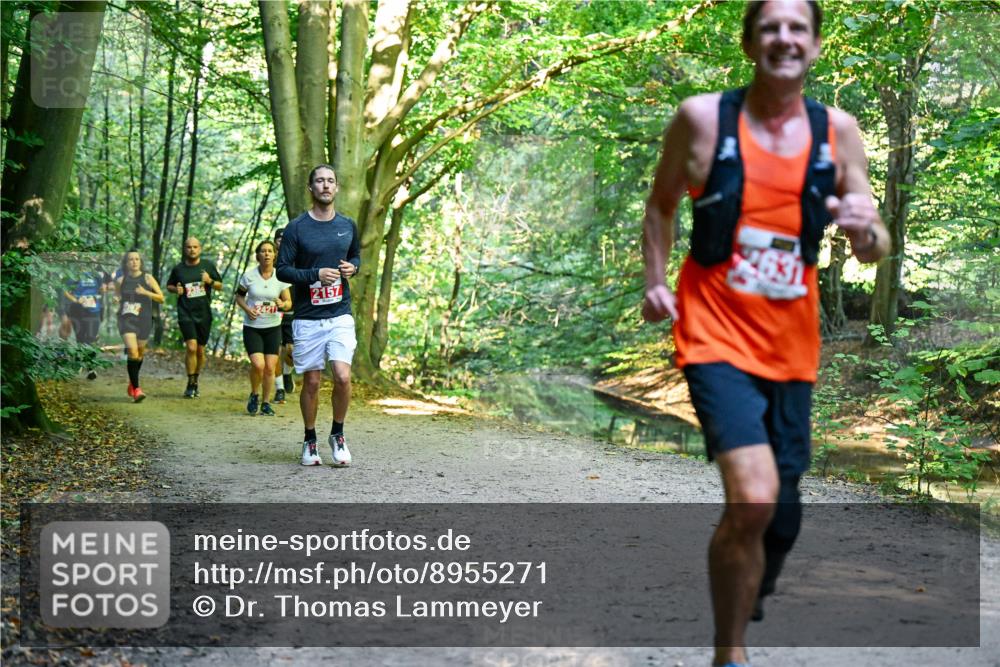 28.09.2025 - 33. Volkslauf durch das schöne Alstertal Dr. Thomas Lammeyer http://msf.ph/oto/8955271 28.09.2025 10:41:11 Laufen 2421, 2157 meine-sportfotos.de