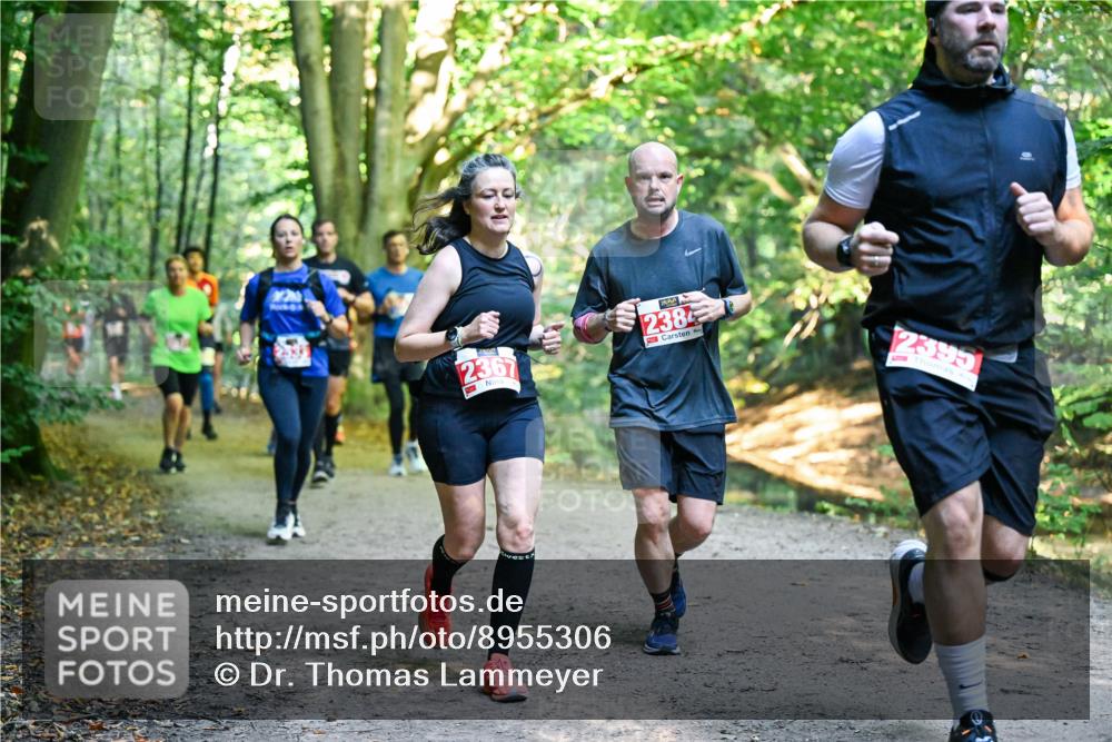 28.09.2025 - 33. Volkslauf durch das schöne Alstertal Dr. Thomas Lammeyer http://msf.ph/oto/8955306 28.09.2025 10:41:16 Laufen 2367, 2384, 2395 meine-sportfotos.de