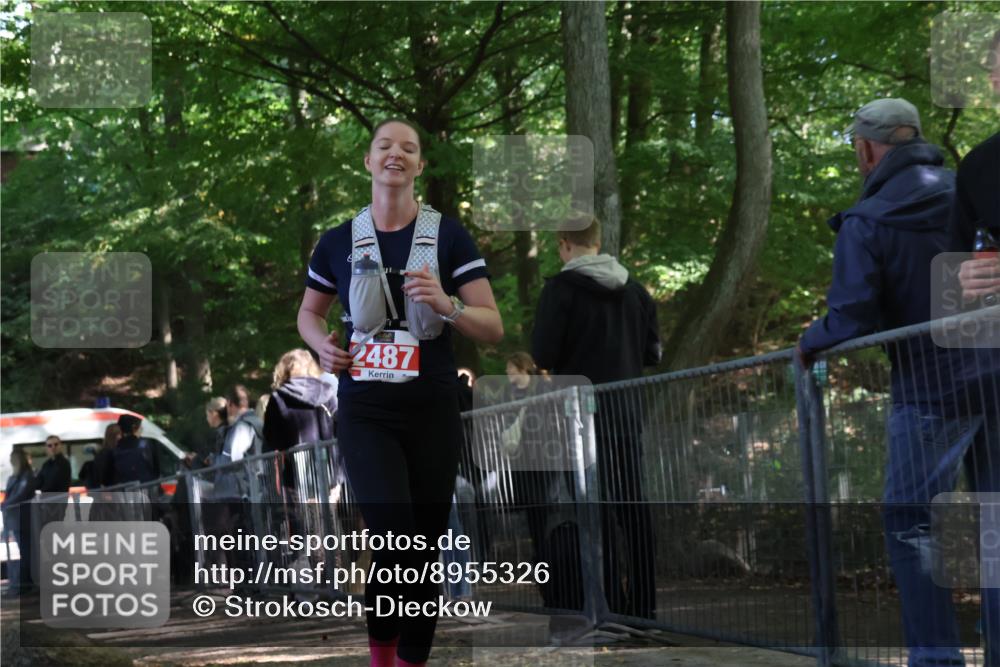 28.09.2025 - 33. Volkslauf durch das schöne Alstertal Strokosch-Dieckow http://msf.ph/oto/8955326 28.09.2025 12:46:50 Ziel 2487 meine-sportfotos.de