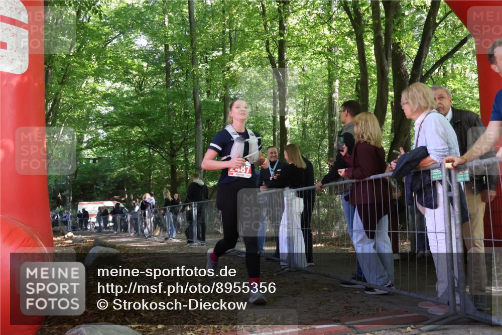 28.09.2025 - 33. Volkslauf durch das schöne Alstertal Strokosch-Dieckow http://msf.ph/oto/8955356 28.09.2025 12:46:51 Ziel 2487 meine-sportfotos.de