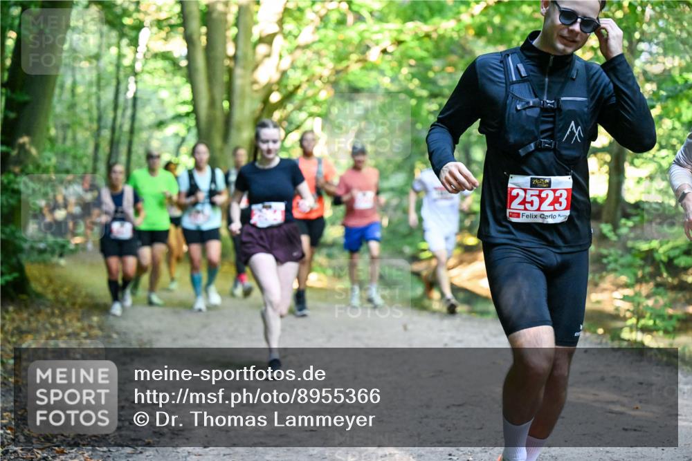 28.09.2025 - 33. Volkslauf durch das schöne Alstertal Dr. Thomas Lammeyer http://msf.ph/oto/8955366 28.09.2025 10:41:25 Laufen 2523 meine-sportfotos.de