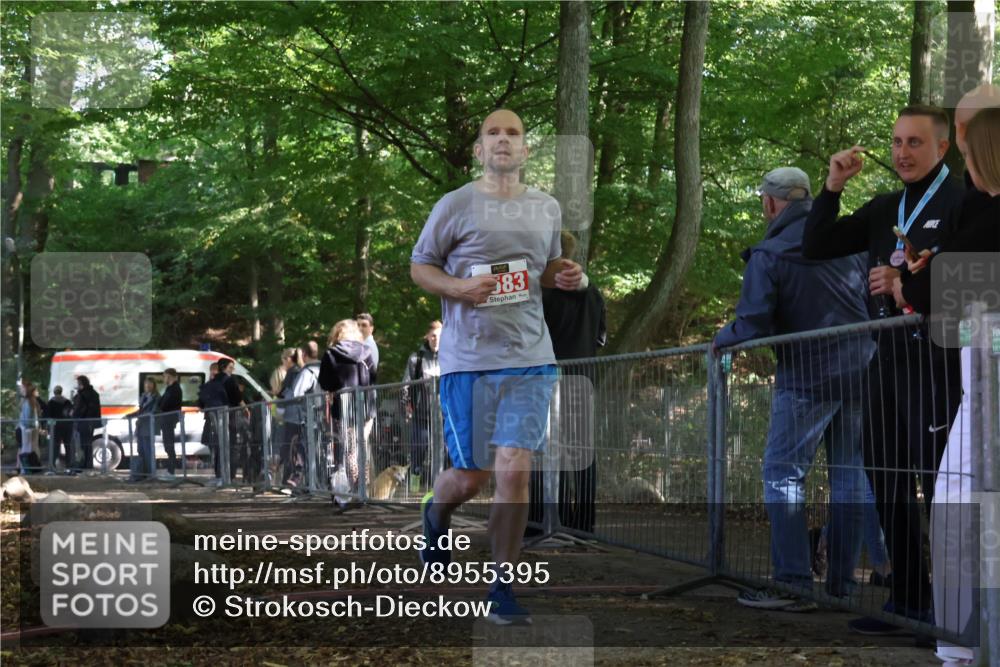 28.09.2025 - 33. Volkslauf durch das schöne Alstertal Strokosch-Dieckow http://msf.ph/oto/8955395 28.09.2025 12:47:05 Ziel 2583 meine-sportfotos.de