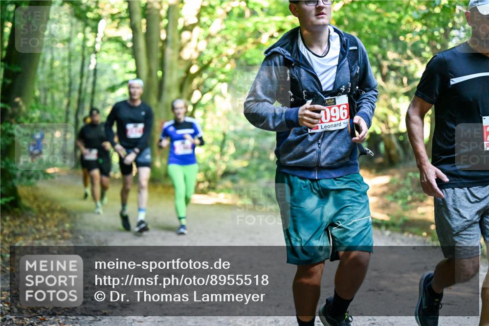 28.09.2025 - 33. Volkslauf durch das schöne Alstertal Dr. Thomas Lammeyer http://msf.ph/oto/8955518 28.09.2025 10:41:50 Laufen 096 meine-sportfotos.de