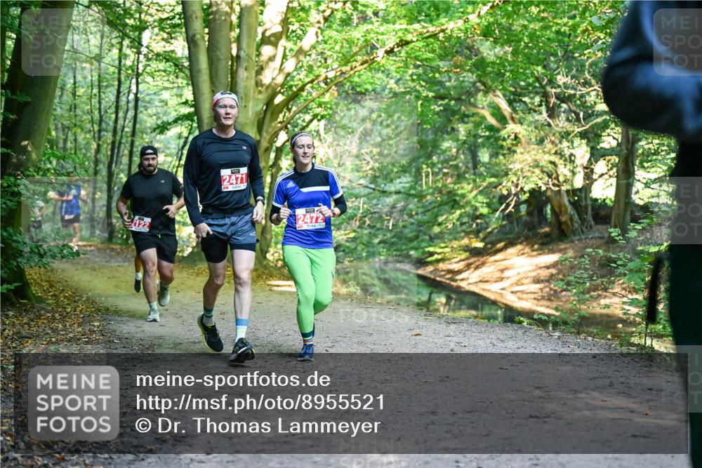 28.09.2025 - 33. Volkslauf durch das schöne Alstertal Dr. Thomas Lammeyer http://msf.ph/oto/8955521 28.09.2025 10:41:51 Laufen 2122, 2471, 2472 meine-sportfotos.de