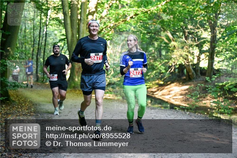 28.09.2025 - 33. Volkslauf durch das schöne Alstertal Dr. Thomas Lammeyer http://msf.ph/oto/8955528 28.09.2025 10:41:52 Laufen 2471, 2472 meine-sportfotos.de