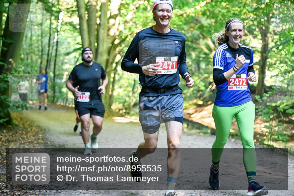 28.09.2025 - 33. Volkslauf durch das schöne Alstertal Dr. Thomas Lammeyer http://msf.ph/oto/8955535 28.09.2025 10:41:53 Laufen 2471, 2472 meine-sportfotos.de