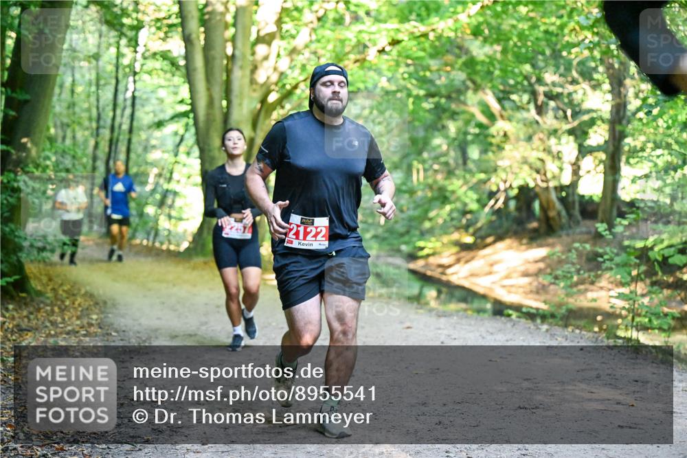 28.09.2025 - 33. Volkslauf durch das schöne Alstertal Dr. Thomas Lammeyer http://msf.ph/oto/8955541 28.09.2025 10:41:54 Laufen 2122 meine-sportfotos.de
