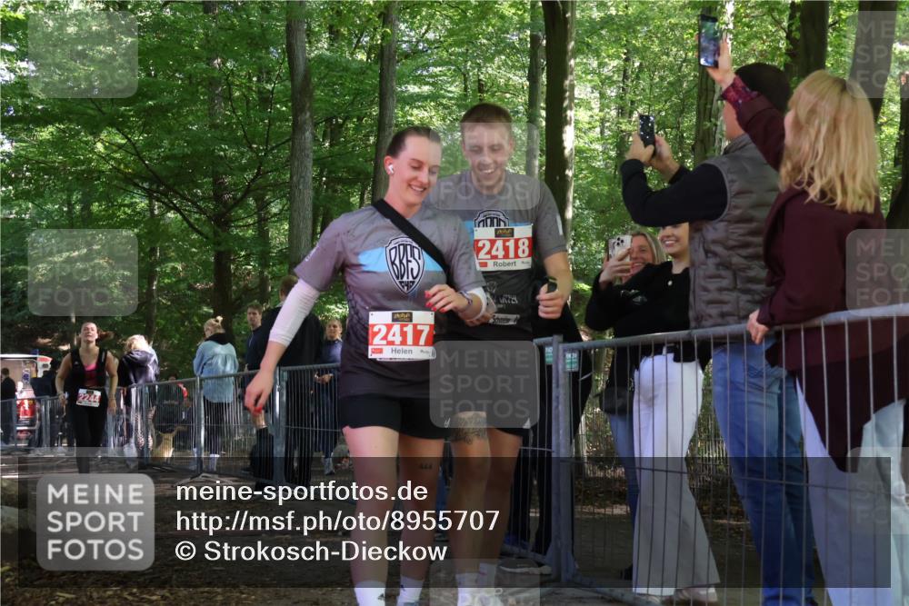 28.09.2025 - 33. Volkslauf durch das schöne Alstertal Strokosch-Dieckow http://msf.ph/oto/8955707 28.09.2025 12:47:50 Ziel 2100, 2244 meine-sportfotos.de