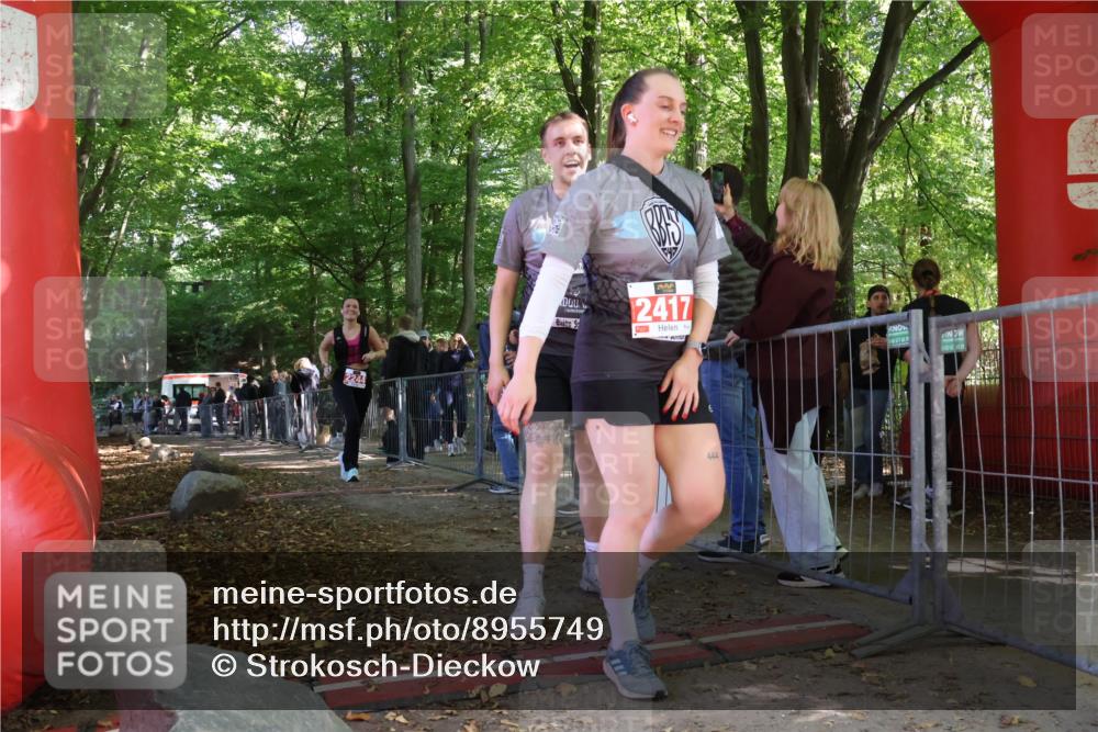 28.09.2025 - 33. Volkslauf durch das schöne Alstertal Strokosch-Dieckow http://msf.ph/oto/8955749 28.09.2025 12:47:51 Ziel 2100, 2244 meine-sportfotos.de
