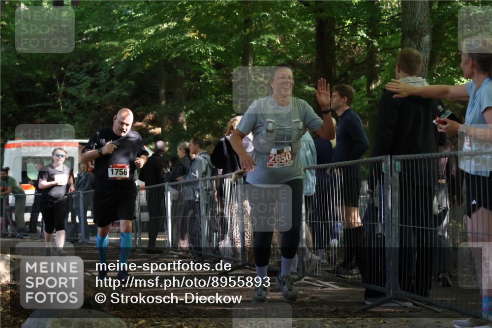 28.09.2025 - 33. Volkslauf durch das schöne Alstertal Strokosch-Dieckow http://msf.ph/oto/8955893 28.09.2025 12:49:28 Ziel 1756, 2301, 2650 meine-sportfotos.de