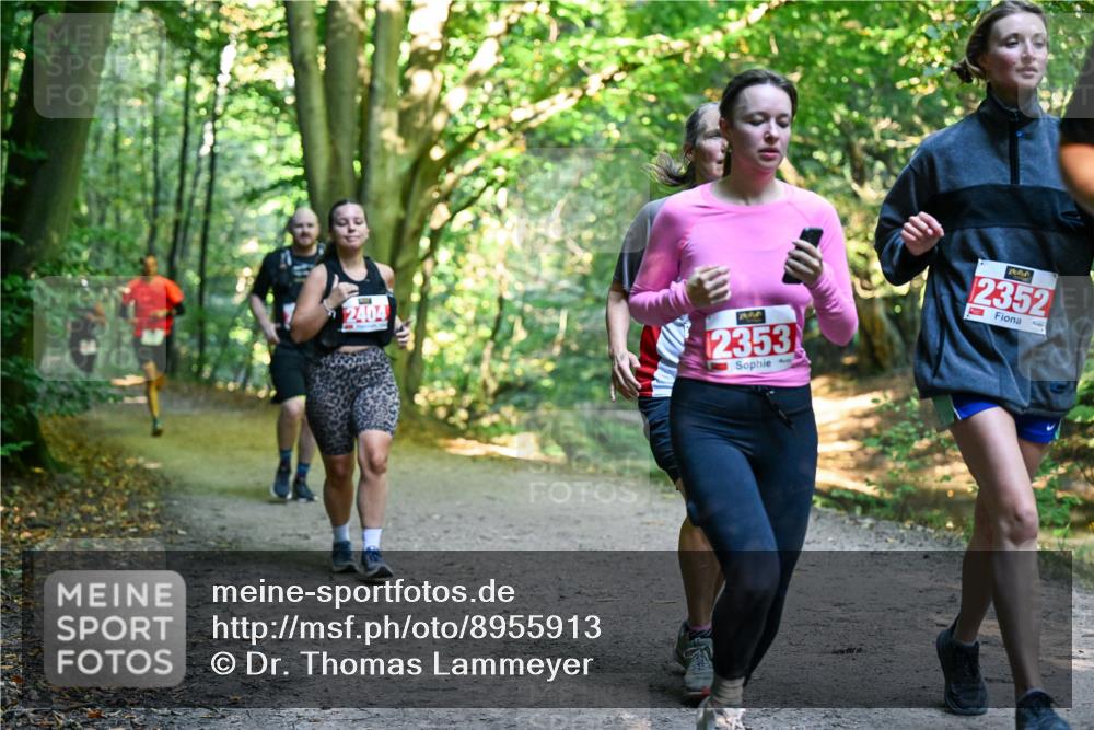 28.09.2025 - 33. Volkslauf durch das schöne Alstertal Dr. Thomas Lammeyer http://msf.ph/oto/8955913 28.09.2025 10:43:10 Laufen 2404, 7728, 2353, 2352, 1 meine-sportfotos.de