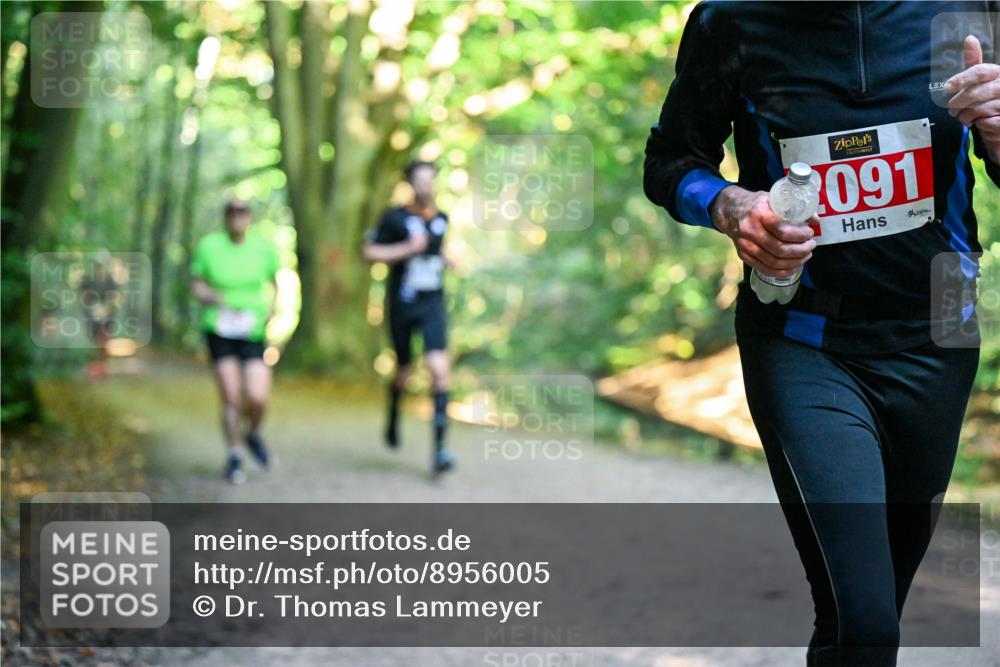 28.09.2025 - 33. Volkslauf durch das schöne Alstertal Dr. Thomas Lammeyer http://msf.ph/oto/8956005 28.09.2025 10:43:30 Laufen 091 meine-sportfotos.de