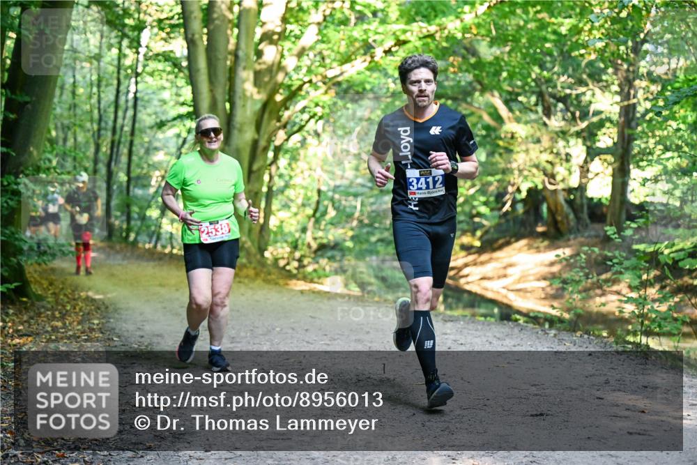 28.09.2025 - 33. Volkslauf durch das schöne Alstertal Dr. Thomas Lammeyer http://msf.ph/oto/8956013 28.09.2025 10:43:31 Laufen 2538 meine-sportfotos.de