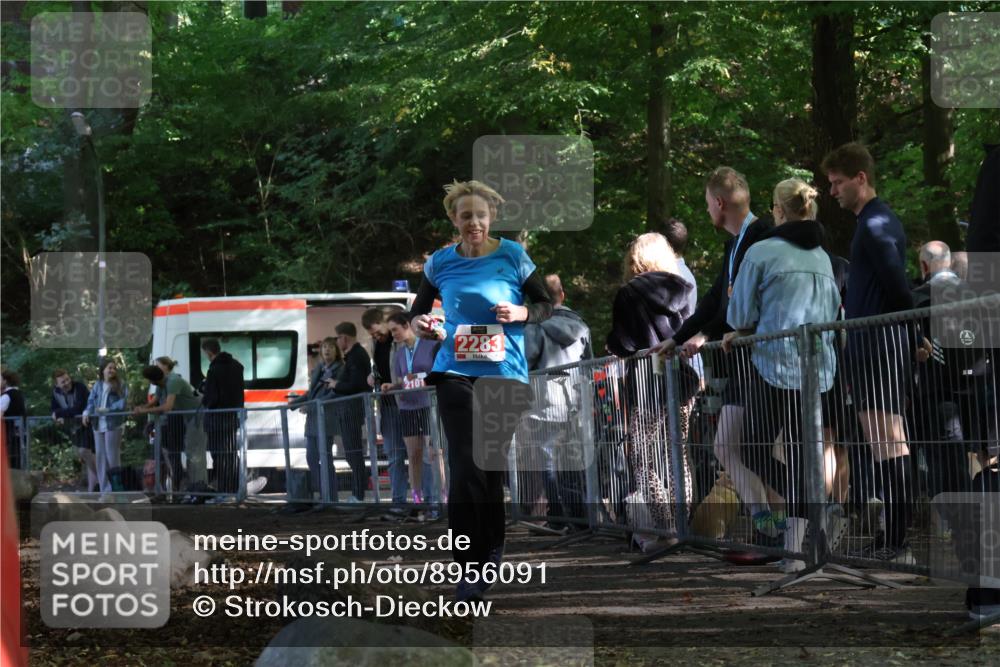 28.09.2025 - 33. Volkslauf durch das schöne Alstertal Strokosch-Dieckow http://msf.ph/oto/8956091 28.09.2025 12:50:34 Ziel 2283 meine-sportfotos.de