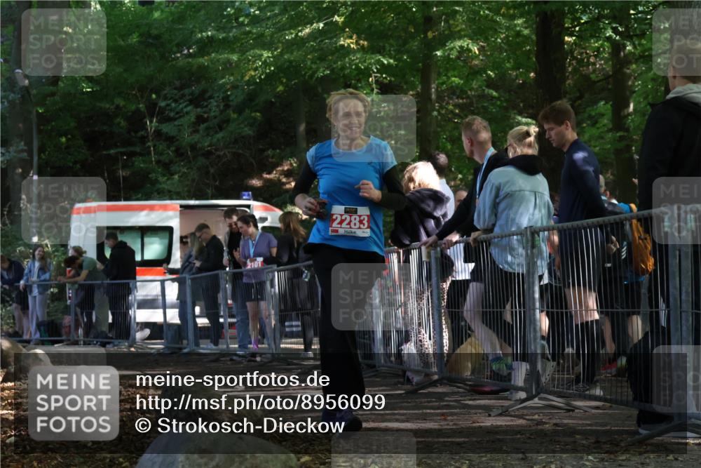 28.09.2025 - 33. Volkslauf durch das schöne Alstertal Strokosch-Dieckow http://msf.ph/oto/8956099 28.09.2025 12:50:34 Ziel 2283 meine-sportfotos.de