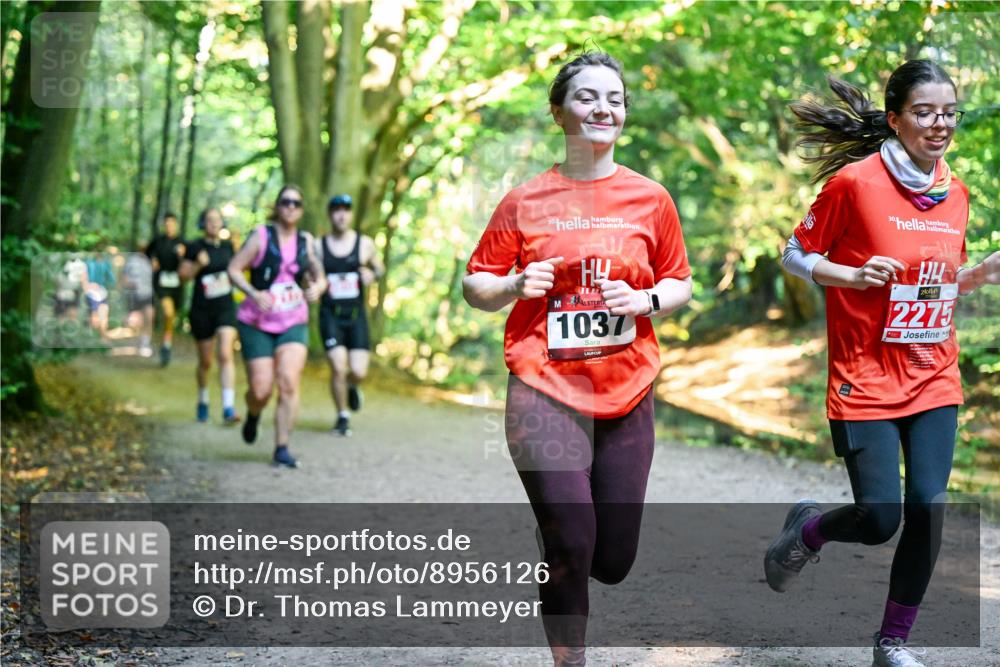 28.09.2025 - 33. Volkslauf durch das schöne Alstertal Dr. Thomas Lammeyer http://msf.ph/oto/8956126 28.09.2025 10:43:50 Laufen 30, 1037, 2275 meine-sportfotos.de