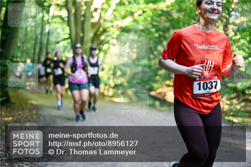 28.09.2025 - 33. Volkslauf durch das schöne Alstertal Dr. Thomas Lammeyer http://msf.ph/oto/8956127 28.09.2025 10:43:51 Laufen 157, 30, 1037 meine-sportfotos.de