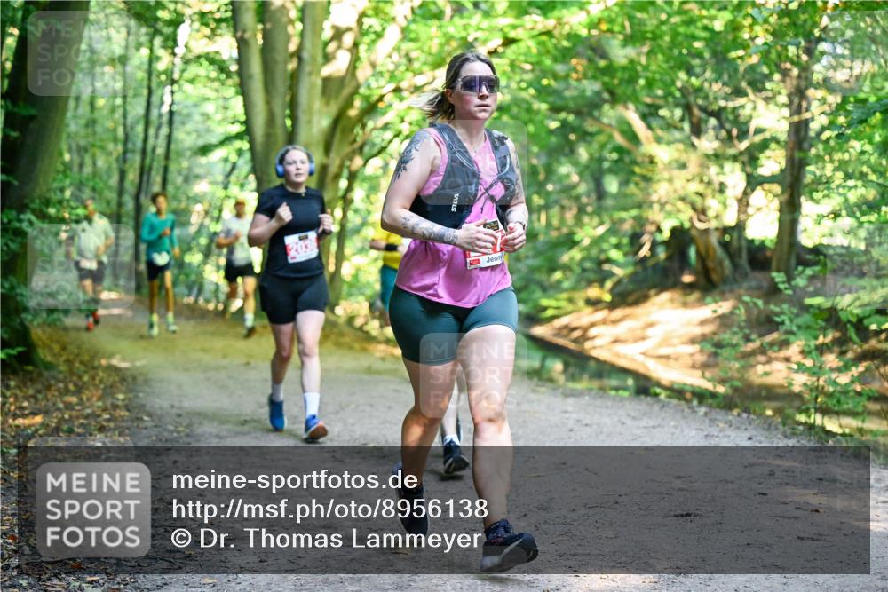 28.09.2025 - 33. Volkslauf durch das schöne Alstertal Dr. Thomas Lammeyer http://msf.ph/oto/8956138 28.09.2025 10:43:52 Laufen  meine-sportfotos.de