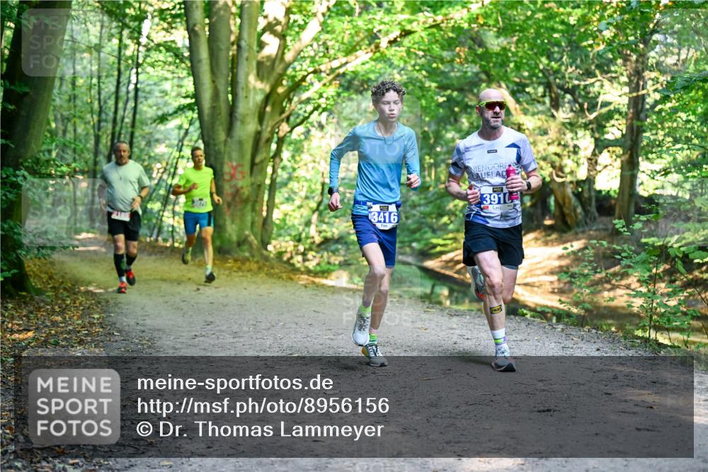 28.09.2025 - 33. Volkslauf durch das schöne Alstertal Dr. Thomas Lammeyer http://msf.ph/oto/8956156 28.09.2025 10:43:56 Laufen 3416, 3910 meine-sportfotos.de
