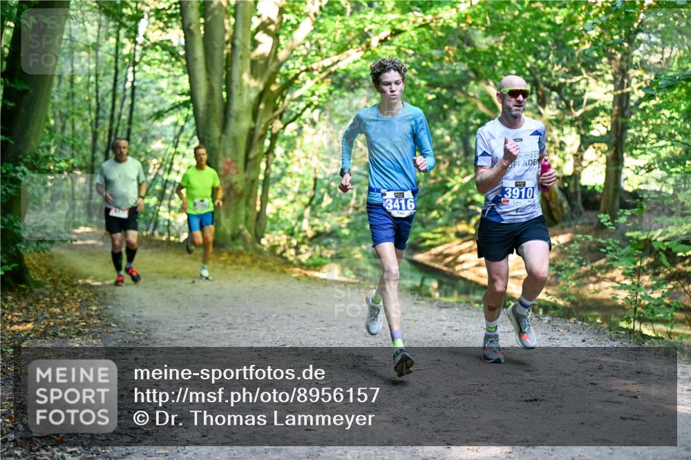 28.09.2025 - 33. Volkslauf durch das schöne Alstertal Dr. Thomas Lammeyer http://msf.ph/oto/8956157 28.09.2025 10:43:56 Laufen 3416, 3910 meine-sportfotos.de