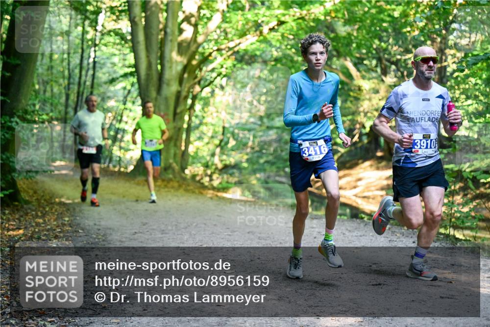 28.09.2025 - 33. Volkslauf durch das schöne Alstertal Dr. Thomas Lammeyer http://msf.ph/oto/8956159 28.09.2025 10:43:56 Laufen 3416, 3910 meine-sportfotos.de