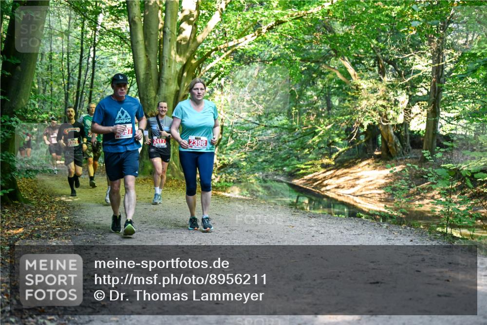 28.09.2025 - 33. Volkslauf durch das schöne Alstertal Dr. Thomas Lammeyer http://msf.ph/oto/8956211 28.09.2025 10:44:07 Laufen 2329, 2417, 2398 meine-sportfotos.de