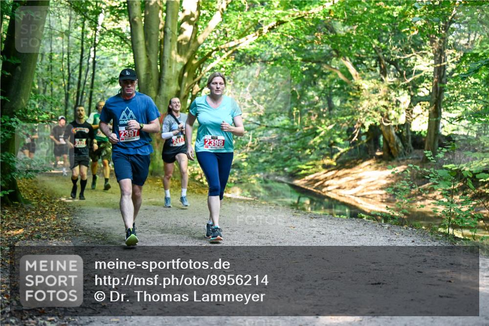 28.09.2025 - 33. Volkslauf durch das schöne Alstertal Dr. Thomas Lammeyer http://msf.ph/oto/8956214 28.09.2025 10:44:08 Laufen 2397, 2417, 2398 meine-sportfotos.de