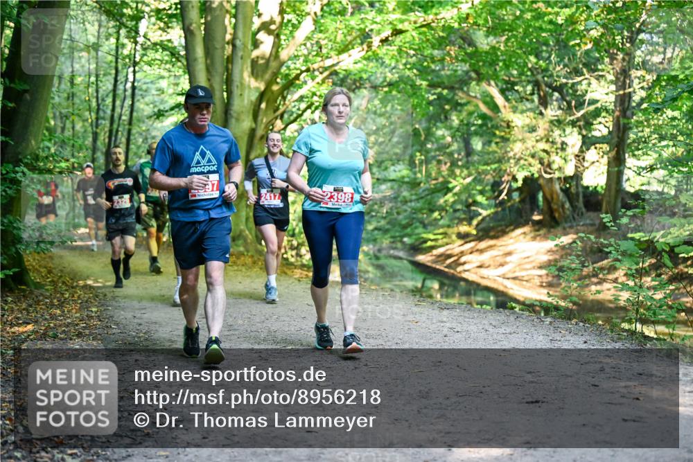 28.09.2025 - 33. Volkslauf durch das schöne Alstertal Dr. Thomas Lammeyer http://msf.ph/oto/8956218 28.09.2025 10:44:08 Laufen 2329, 2417, 2398 meine-sportfotos.de