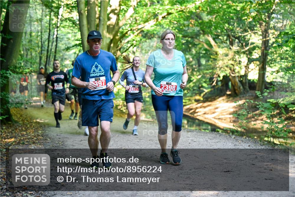 28.09.2025 - 33. Volkslauf durch das schöne Alstertal Dr. Thomas Lammeyer http://msf.ph/oto/8956224 28.09.2025 10:44:09 Laufen 397, 2398 meine-sportfotos.de