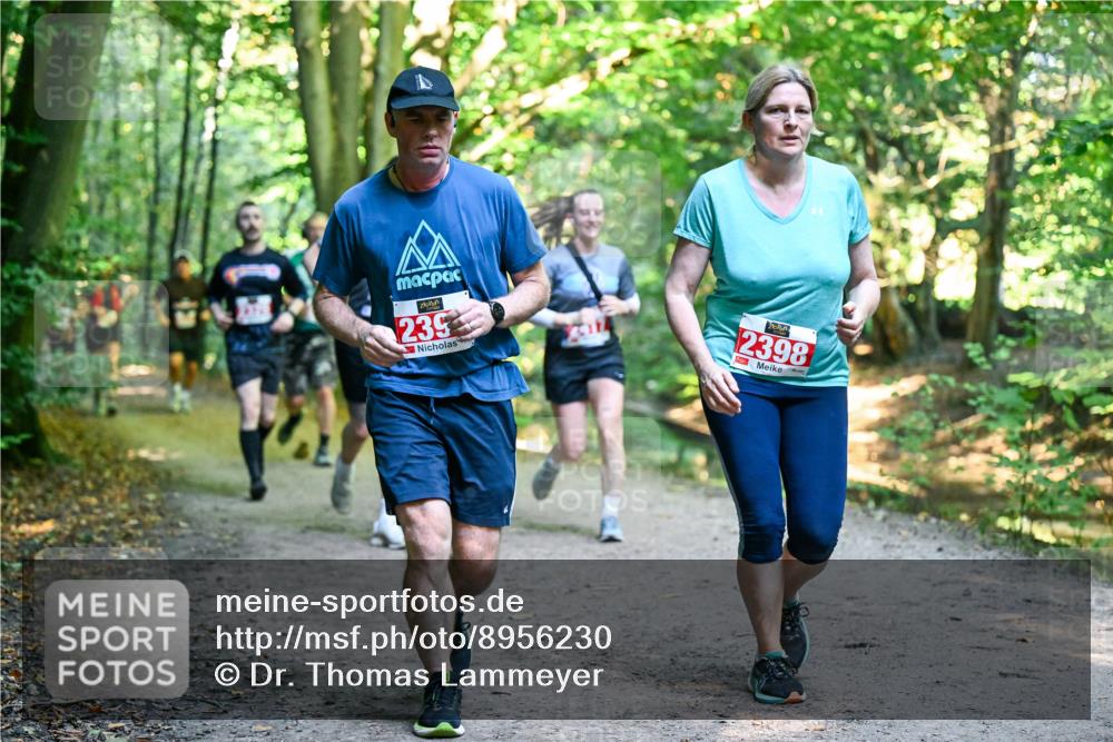 28.09.2025 - 33. Volkslauf durch das schöne Alstertal Dr. Thomas Lammeyer http://msf.ph/oto/8956230 28.09.2025 10:44:09 Laufen 239, 2398 meine-sportfotos.de