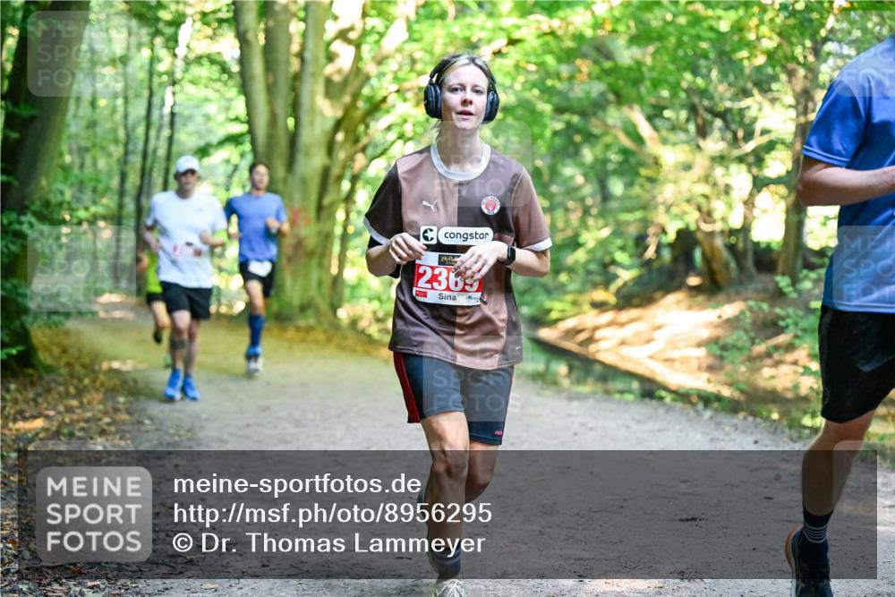 28.09.2025 - 33. Volkslauf durch das schöne Alstertal Dr. Thomas Lammeyer http://msf.ph/oto/8956295 28.09.2025 10:44:20 Laufen 2365 meine-sportfotos.de