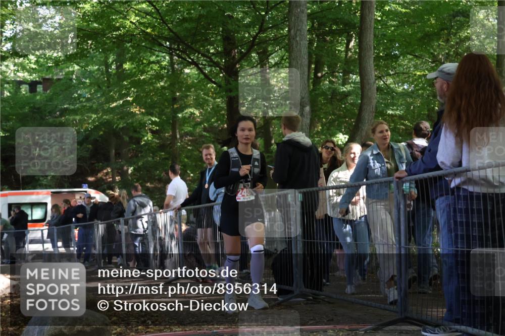 28.09.2025 - 33. Volkslauf durch das schöne Alstertal Strokosch-Dieckow http://msf.ph/oto/8956314 28.09.2025 12:51:30 Ziel 2488 meine-sportfotos.de