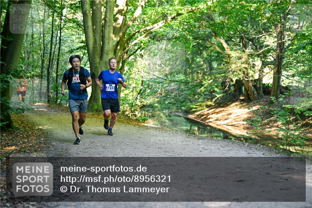 28.09.2025 - 33. Volkslauf durch das schöne Alstertal Dr. Thomas Lammeyer http://msf.ph/oto/8956321 28.09.2025 10:44:31 Laufen 3215 meine-sportfotos.de