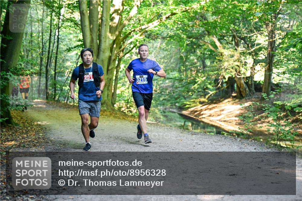 28.09.2025 - 33. Volkslauf durch das schöne Alstertal Dr. Thomas Lammeyer http://msf.ph/oto/8956328 28.09.2025 10:44:32 Laufen 3215 meine-sportfotos.de