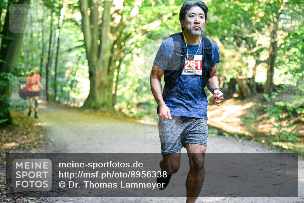 28.09.2025 - 33. Volkslauf durch das schöne Alstertal Dr. Thomas Lammeyer http://msf.ph/oto/8956338 28.09.2025 10:44:34 Laufen 251 meine-sportfotos.de