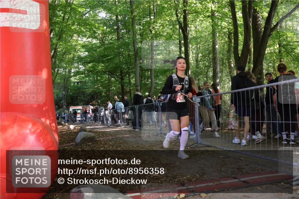28.09.2025 - 33. Volkslauf durch das schöne Alstertal Strokosch-Dieckow http://msf.ph/oto/8956358 28.09.2025 12:51:32 Ziel  meine-sportfotos.de