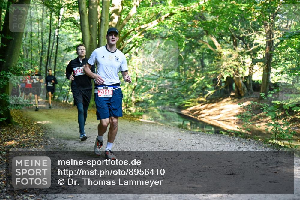 28.09.2025 - 33. Volkslauf durch das schöne Alstertal Dr. Thomas Lammeyer http://msf.ph/oto/8956410 28.09.2025 10:44:53 Laufen 2434, 2040 meine-sportfotos.de