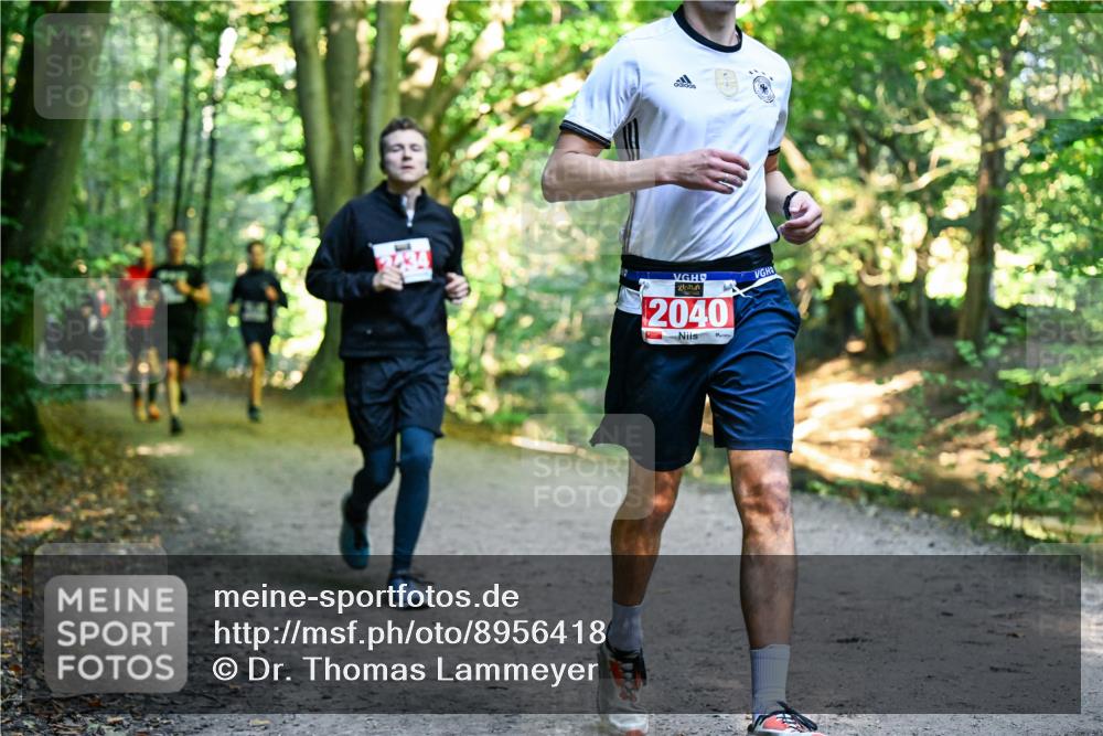 28.09.2025 - 33. Volkslauf durch das schöne Alstertal Dr. Thomas Lammeyer http://msf.ph/oto/8956418 28.09.2025 10:44:54 Laufen 2040 meine-sportfotos.de